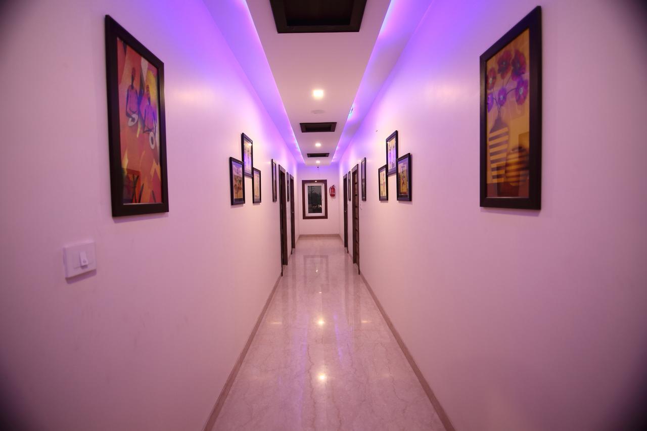 Regal Hotel And Restaurant Mathura Exterior foto